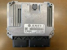 VW　フォルクスワーゲン　トゥーラン　１TCAV　後期　コンピューター　03C　906　027_画像1