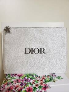 新品★DIOR ディオール オリジナル ポーチ♪ホワイト シルバー ラメ♪ロゴ入り♪ノベルティ♪非売品★イベント限定