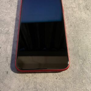 iPhone 11 64GB RED