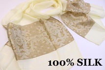 新品【SILK シルク100%】華 ペイズリー柄 スカーフ/ストール 春色 ライトイエロー系 ゴールド ホワイト_画像1