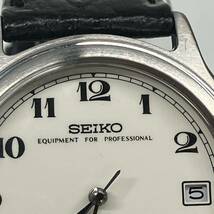 1円〜 2M SEIKO セイコー 腕時計 5T32-7A00 EQUIPMENT FOR PROFESSIONAL レザーベルト ステンレススティール クォーツ 動作未確認 箱付き_画像4