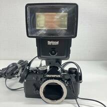 1円〜 3M OLYMPUS 一眼レフカメラ OM-1 カメラレンズ3本 Panasonicストロボ PE-3057 動作未確認 三脚 レンズフードセット ミラー無し_画像2