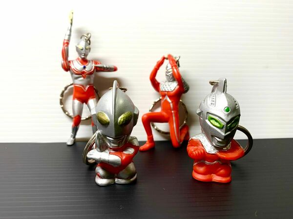 未使用保管品 ウルトラマン ウルトラセブン 帰ってきたウルトラマン アクションフィギア ソフビ キーホルダー セット　円谷プロ