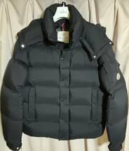 超美品2023AW新作¥303600★MONCLER（モンクレール）VEZERE（べゼール）ショートダウンジャケット3ブラック◯送料込ヴェゼールMAYAマヤ_画像2