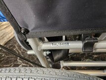 管理番号S44 ほぼ未使用 カワムラサイクル 車いす BML1640SB 軽量 介助式車椅子 購入日 2023/10/31 車イス 折りたたみ 介護用品 _画像3