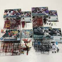 【1円～】ジャンク ガンダムビルドダイバーズ シリーズ ガンプラ プラモデル 組立済み/組立途中 25点セット 大量まとめ 【ジャンク品】_画像6