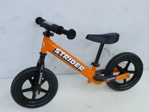 U086-N36-1422 STRIDER 12 ストライダー オレンジ ペダルなし自転車 2～5歳 現状品①