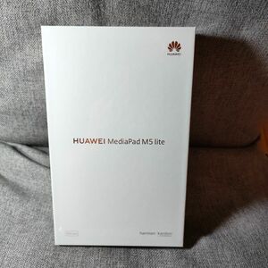 新品未開封 HUAWEI MediaPad M5 lite 8 タブレット ファーウェイ 純正ケース付き スペースグレイ
