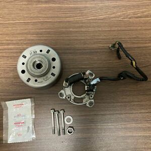 NSR50 前期ジェネレーターASSY 充電コイル取り外し済み　ジャンクにて　ウッドラフキー新品付き　NSR50/80 NSR-mini NS-1 NS50F/R