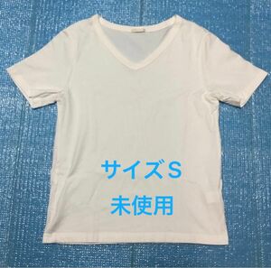 GU Vネック　 Tシャツ 半袖　カラー:ホワイト　サイズS 未使用　