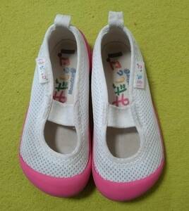  for girl indoor shoes * is soup ..* pink * size 16.5 centimeter 