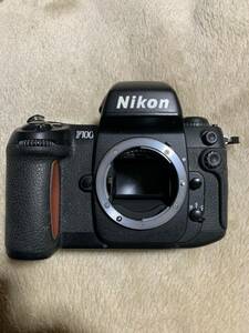 Nikon F-100