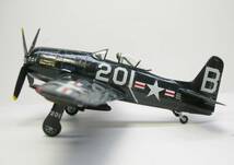 アメリカ海軍　F8F ベアキャット戦闘機 1/72　塗装済み完成品_画像2