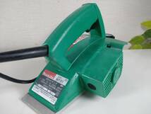 2953-02★通電確認済★MAKITA マキタ M191 82mm カンナ 100V 5A 50/60Hz 480W 1600min-1 有効切削幅82mm※現状品_画像4