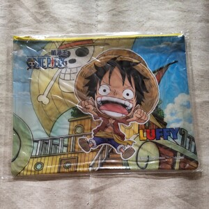 ONE PIECE　B5　マルチポーチ　ルフィ　ワンピース　