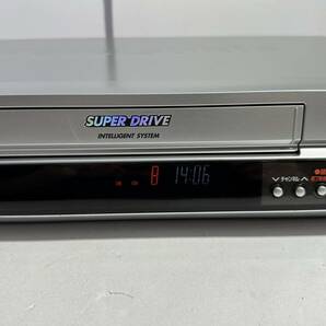 ★格安出品！！ Panasonic パナソニック 松下電器 NV-HX33G SUPER DRIVE VHS ビデオ DVD 一体型 プレーヤー シルバー 02年製 映像機器 G405の画像3