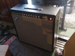 名器 Fender Super Amp! 通電 音出し確認済み！です。