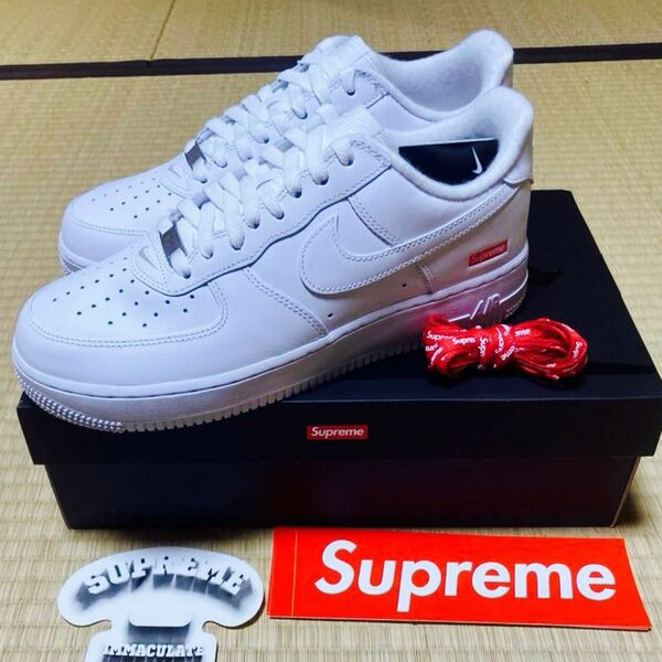 Supreme × Nike Air Force 1 Low "White"