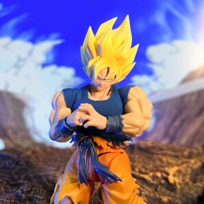 S.H.Figuarts スーパーサイヤ人孫悟空用戦闘服 ドラゴンボールAタイプ スーパーサイヤ人孫悟空-伝説のスーパーサイヤ人-の画像2