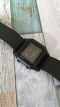 NIXON ニクソン the staple ラバー デジタル ブラック 腕時計 デジタルウォッチ_画像2