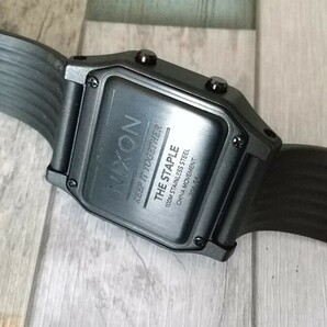 NIXON ニクソン the staple ラバー デジタル ブラック 腕時計 デジタルウォッチの画像4