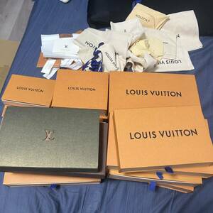 1円　ルイヴィトン 空箱 LOUIS VUITTON 紙袋 空き箱 保存箱 BOX 紙　財布　長財布　キーケース　二つ折り財布　まとめ　大量　保存袋