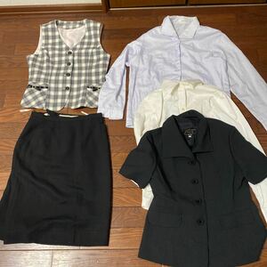 【9号】中古OL制服製ベスト、スカート、白のブラウス、紫色のブラウス、黒のオーバーブラウス付き