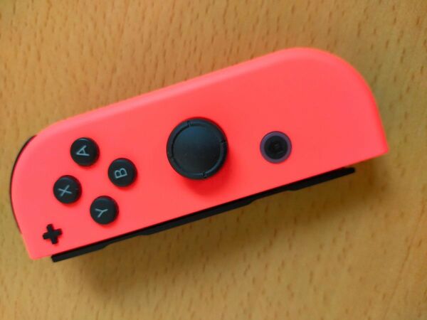 Nintendo Joy-Con Switch R ネオンレッド