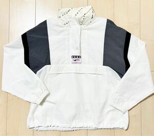 希少　レア　90s　PUMA　プーマ　レトロ　アノラックパーカー　ナイロンジャケット　ホワイト　レディース　Mサイズ　ヴィンテージ　古着