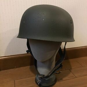 WW2ドイツ空挺部隊用ヘルメット（金属製レプリカ）