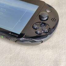 【NJRKDQ】SONY Playstation VITA PCH-2000 本体のみ メモリーカード8GB ジャンク JUNK PS VITA_画像4