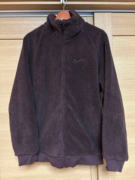 【L】NIKE リバーシブルJKT（FQ8044-227）