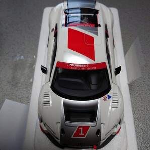 オートアート AUTOart  R8 FIA GT3 アウディ 1/18の画像2