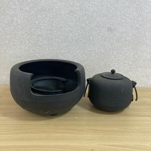 南部鉄器 南部鉄瓶 鉄器 鉄瓶 釜 茶釜 五徳 銘 詳細不明 あられ 金属工芸 工芸品 コレクション アンティーク レトロ 重量10.1kg 3 ス 5215