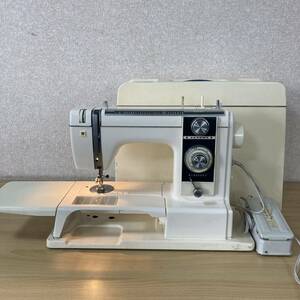 JANOME ジャノメ MODEL 813 レトロミシン アンティークミシン 手工芸 手芸 ハンドクラフト 裁縫道具 レトロ フットペダル付き 3 シ 6865