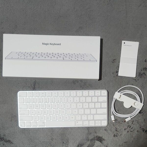 APPLE MAGIC KEYBOARD US配列 MK2ALL/A　マジックキーボード