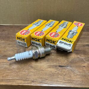 MB-2552★クリックポスト(全国一律送料185円) NGK スパークプラグ 14φ×12.7 BP8HS ×4本 SPARK PLUG M-4/③