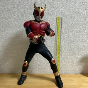 仮面ライダークウガ フィギュア ソフビ マイティフォーム