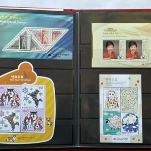 28、韓国切手 小型シート 30枚 未使用 キレイな切手アルバム付き 記念切手 外国切手の画像3