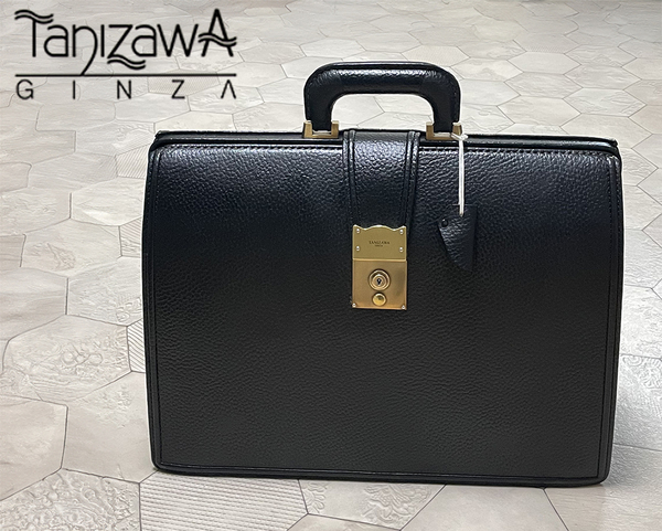 定価126,500円日本製 銀座タニザワ【GINZA TANIZAWA】名品 ブル ダレスバッグ 黒/鍵付き