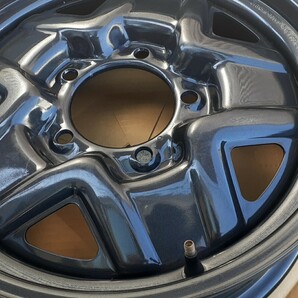 JB64W ジムニー 純正 スチールホイール 1本のみ 16×5.5J PCD139.7 5H スズキ 43210-77R50-QC8 の画像3