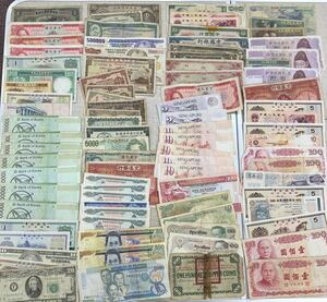 天A【外札】外国紙幣 など。アメリカ 中国 韓国　シンガポール　インドネシア　他　おまとめ　大量　未選別　89枚　1枚やぶれ