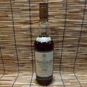 未開栓 The MACALLAN 18 years old DISTILLED IN 1982 ザ マッカラン 18年 1982 オールドボトル 750ml 43% 古酒 シングルモルト