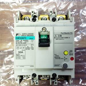 ●【AH-05229】中古美品 富士電機 一般配線用漏電遮断器 EW32AFC 3P 30A 【レターパックプラス・送料全国一律520円可】