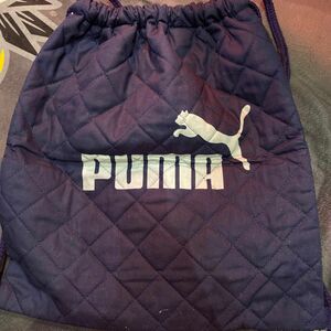 プーマ　PUMA キルティングナップサック