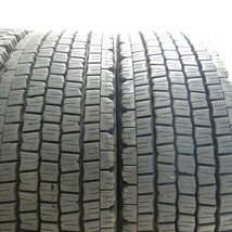 中古タイヤ 245/70R19.5 136/134J DUNLOP SP081 スタッドレスタイヤ 4本セット 大型 中古 19.5インチ_画像3