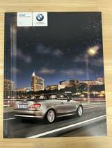 BMW 1シリーズ E88 2008yモデル 米国版 カタログ 66ページ サイズ : 約22.9cm x 約28.9cm 128i／135i コンバーチブル_画像1