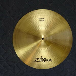 ④ zildjian １８インチ medium crash の画像1