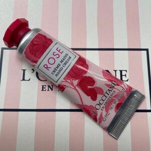 【新品】 ロクシタン ハンドクリーム10ml ミニサイズ　ローズの香り