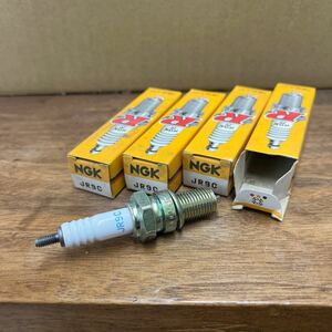 MB-2532★クリックポスト(全国一律送料185円) NGK スパークプラグ JR9C ×4本 抵抗入り SPARK PLUG M-4/③